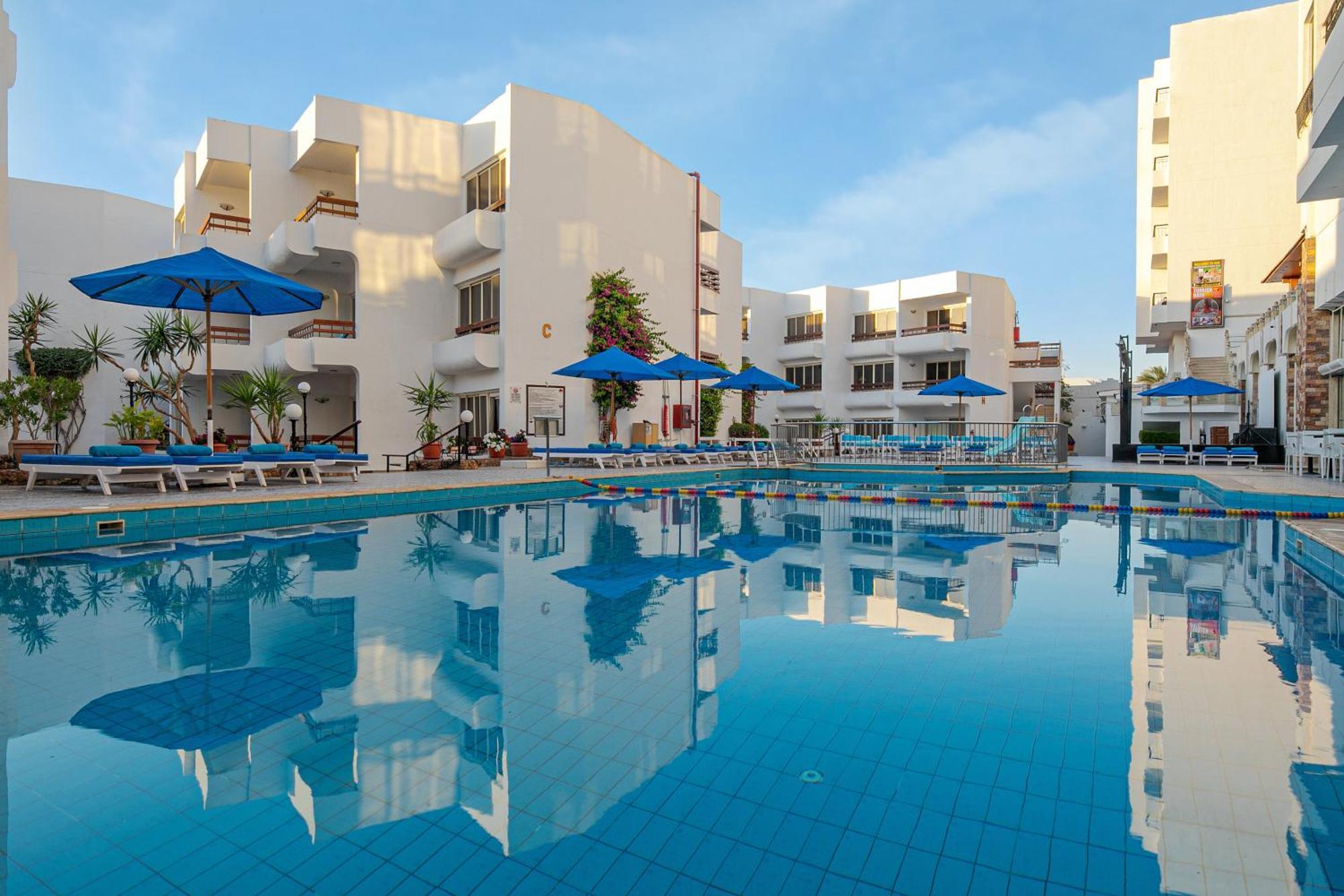 Marlin Inn Azur Resort Hurghada Bagian luar foto