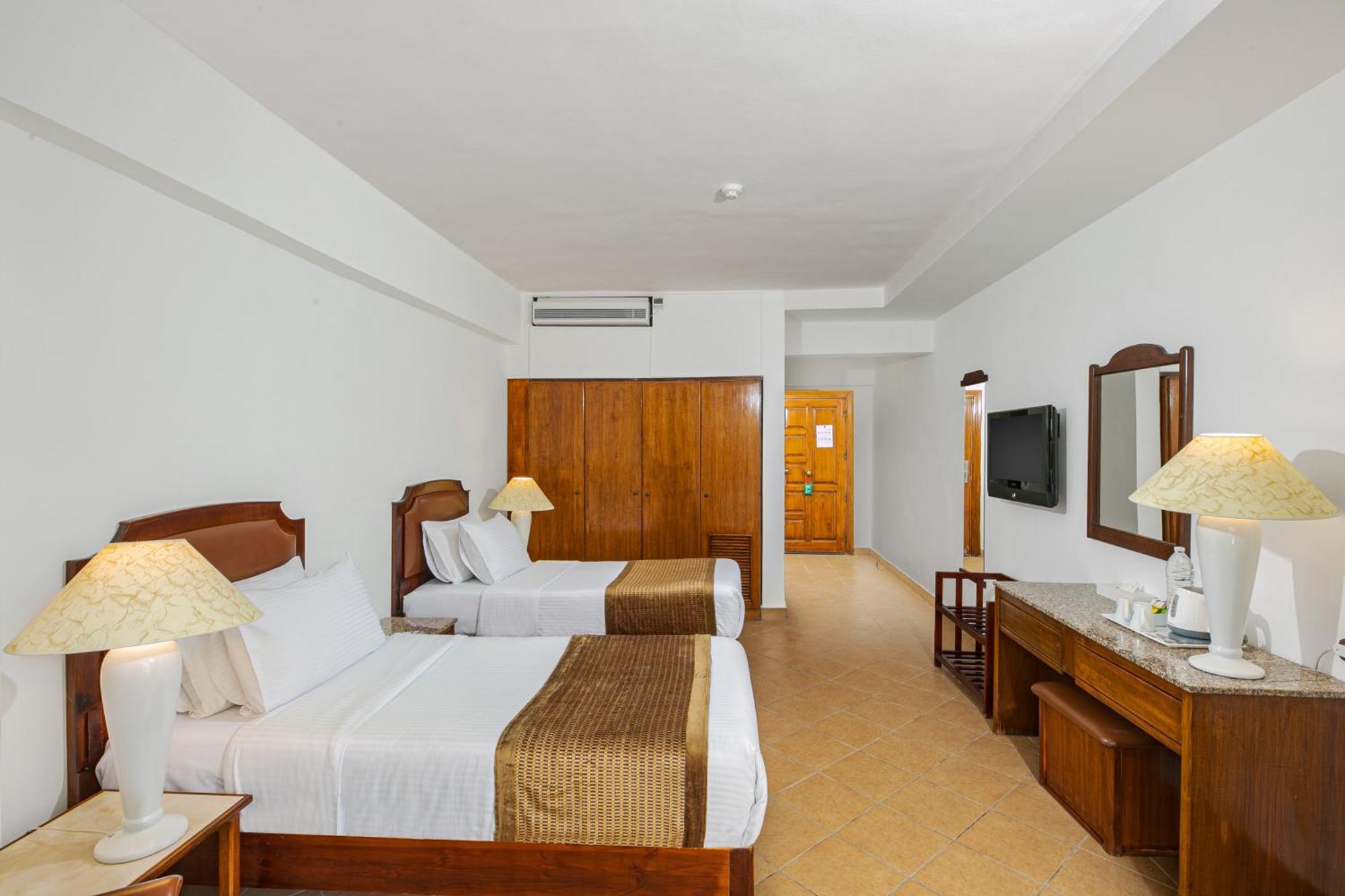 Marlin Inn Azur Resort Hurghada Bagian luar foto